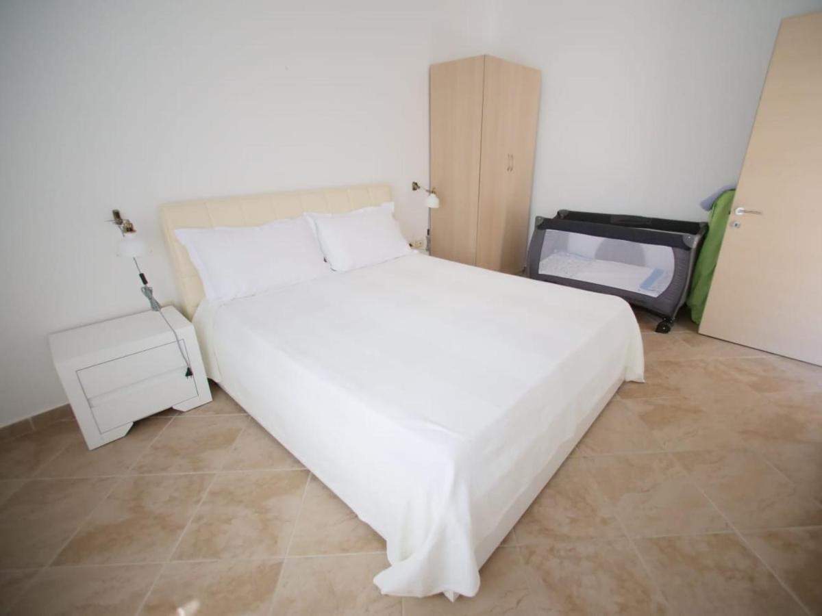 Sunset Apartment Saranda Bay ภายนอก รูปภาพ