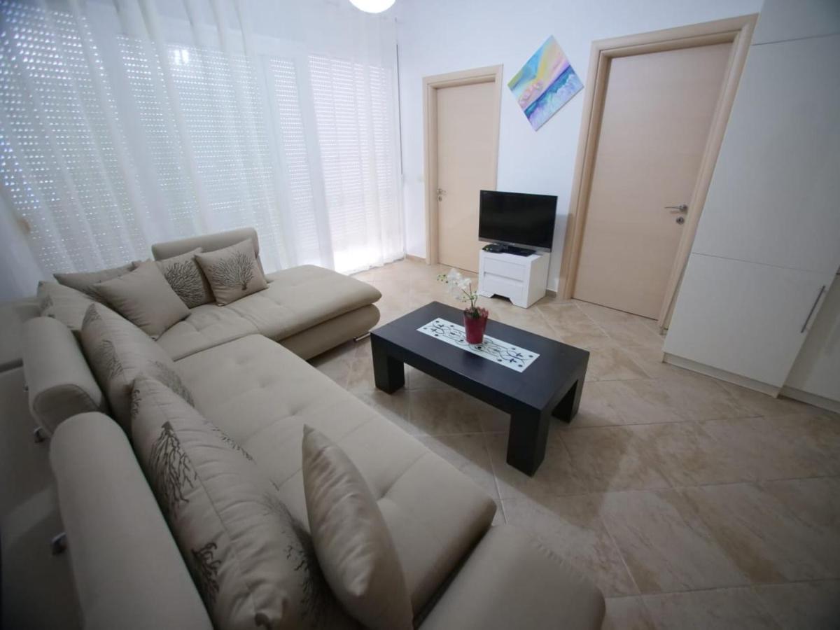 Sunset Apartment Saranda Bay ภายนอก รูปภาพ