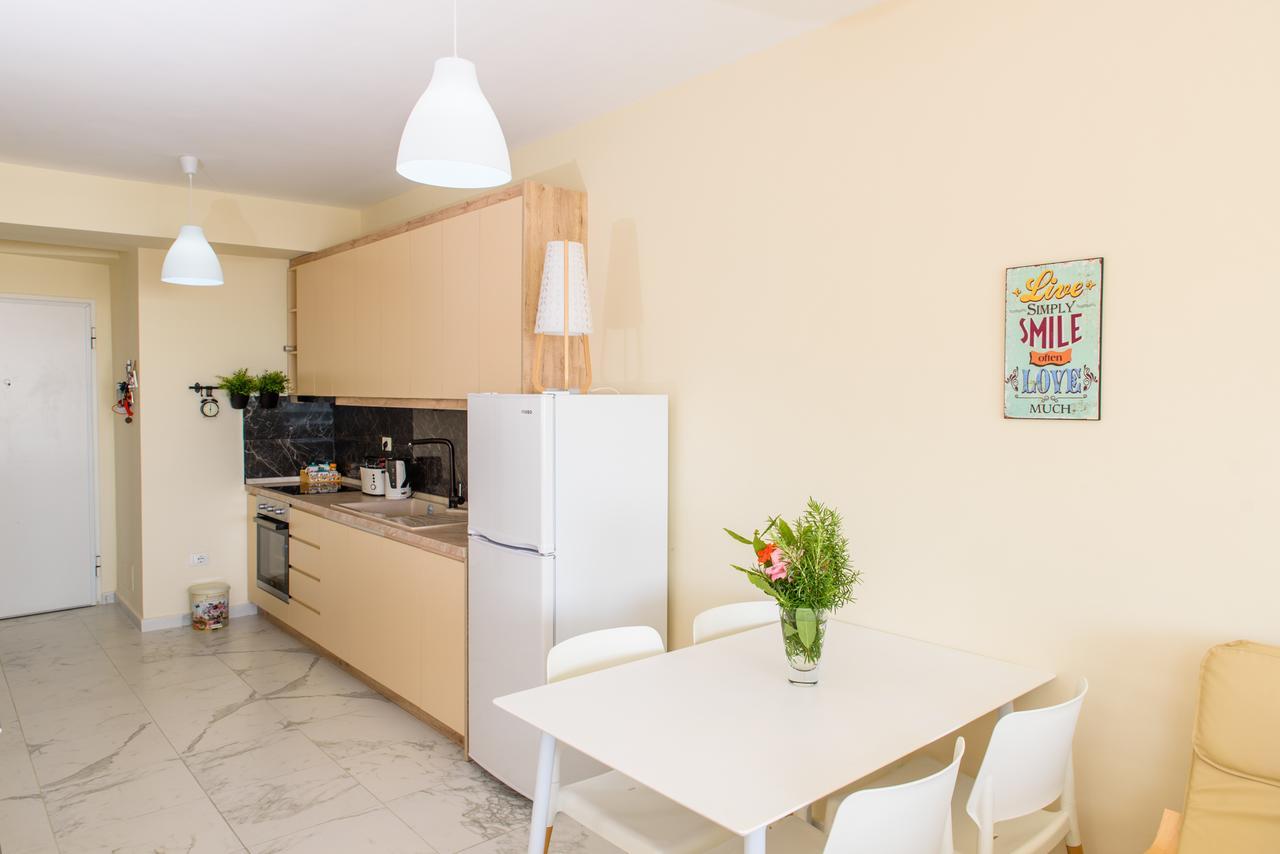 Sunset Apartment Saranda Bay ภายนอก รูปภาพ