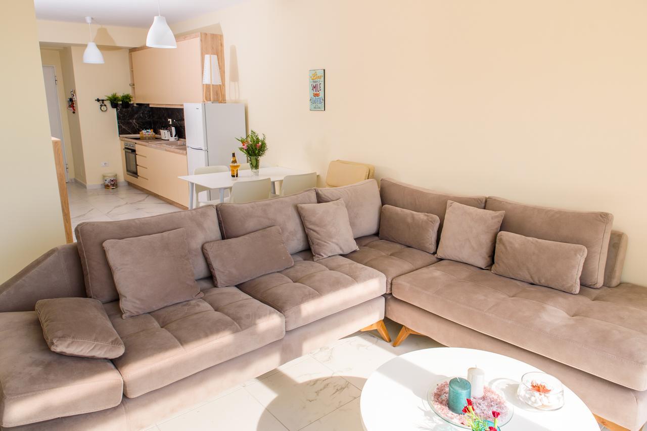 Sunset Apartment Saranda Bay ภายนอก รูปภาพ