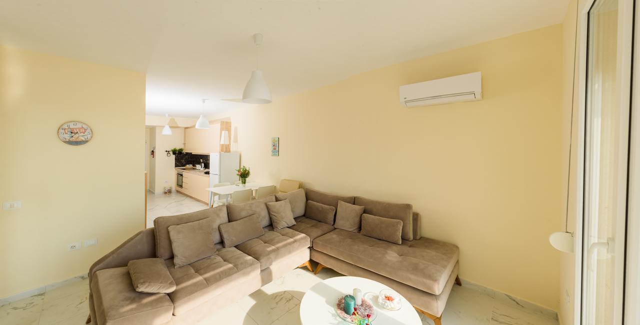 Sunset Apartment Saranda Bay ภายนอก รูปภาพ