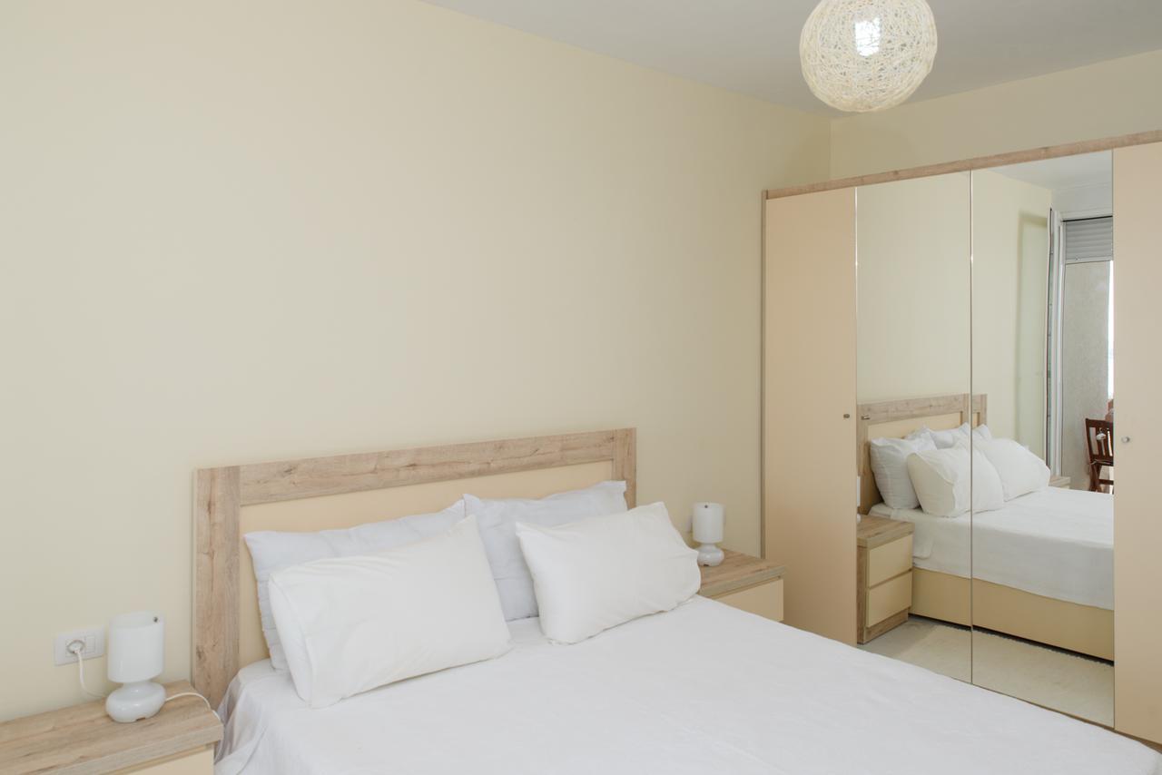 Sunset Apartment Saranda Bay ภายนอก รูปภาพ