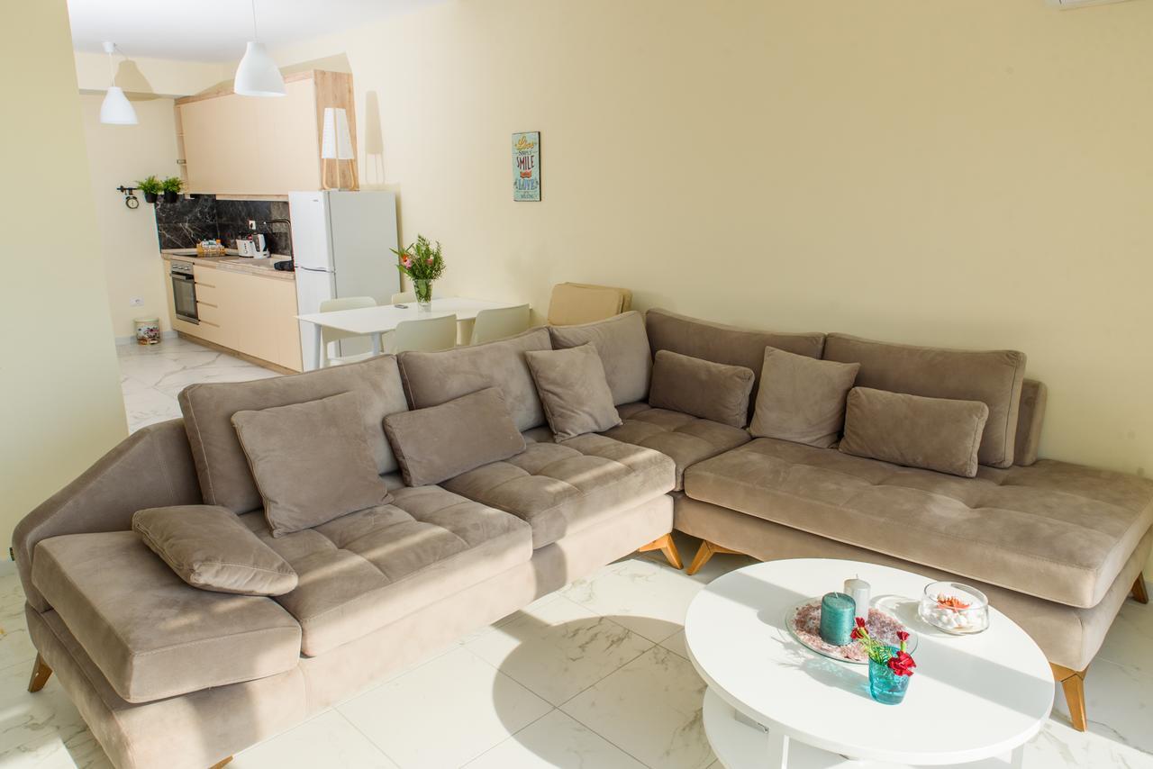 Sunset Apartment Saranda Bay ภายนอก รูปภาพ