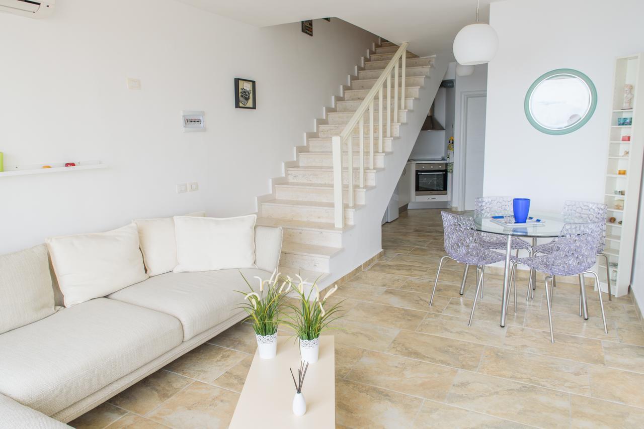 Sunset Apartment Saranda Bay ภายนอก รูปภาพ