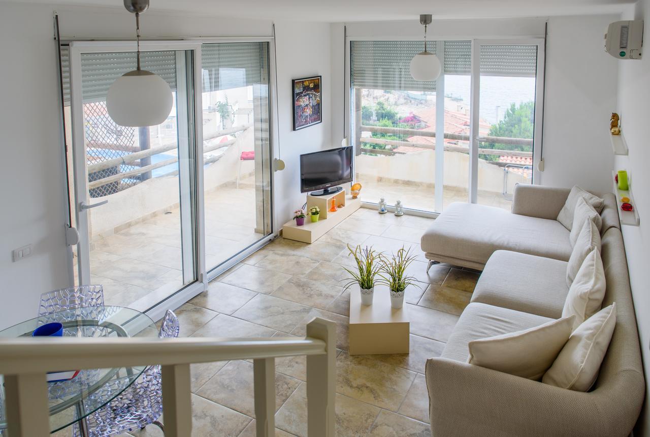 Sunset Apartment Saranda Bay ภายนอก รูปภาพ