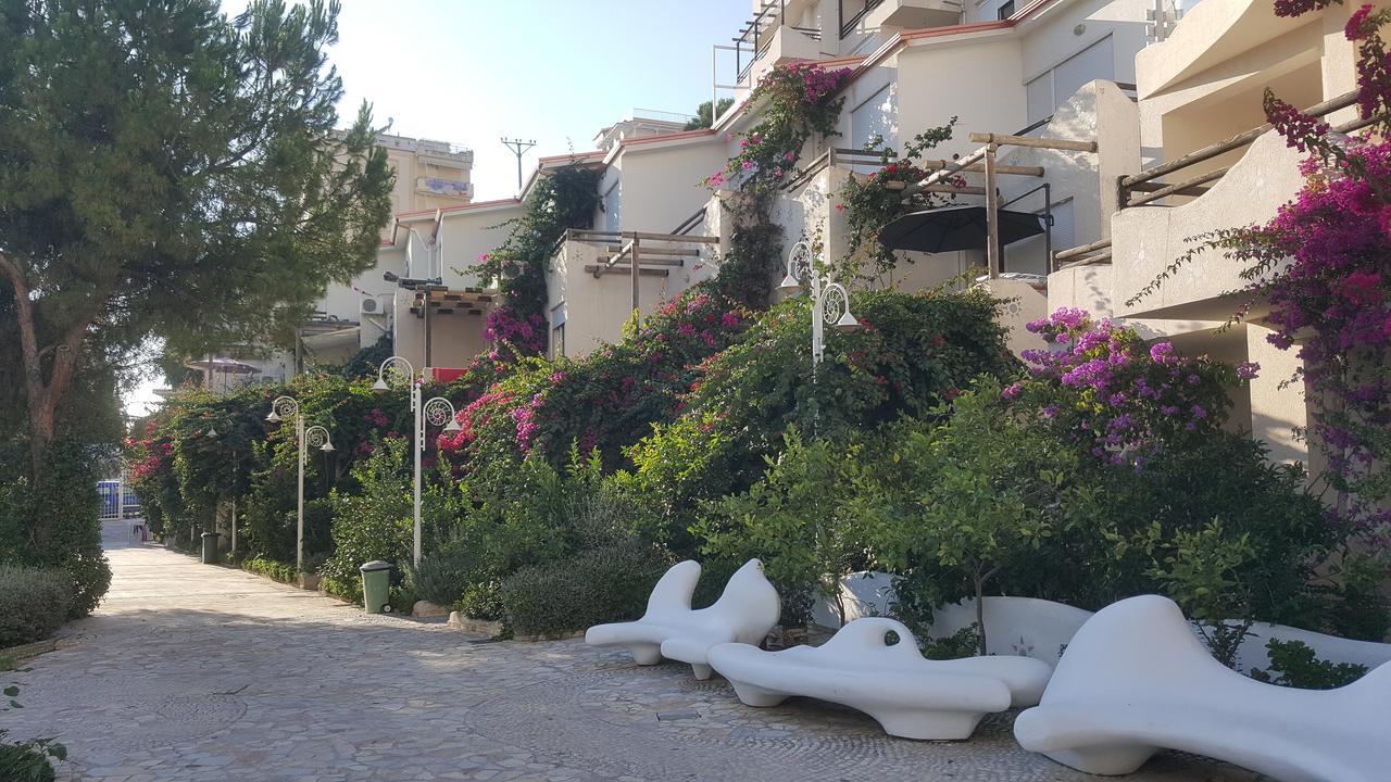 Sunset Apartment Saranda Bay ภายนอก รูปภาพ